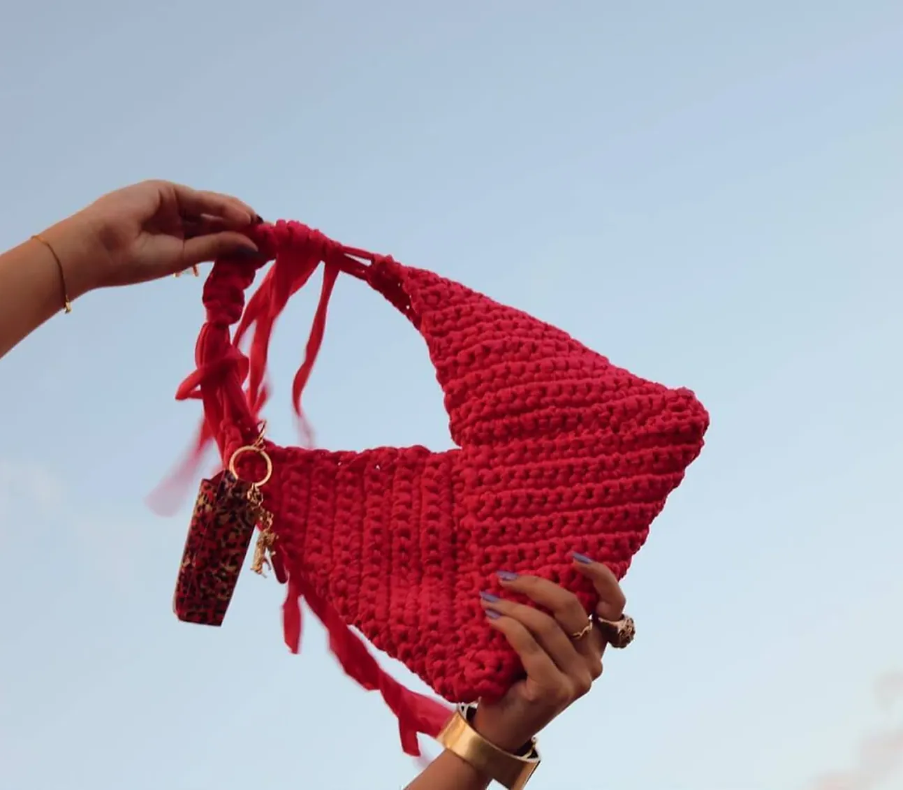 Bolsa de crochê Pontilhar